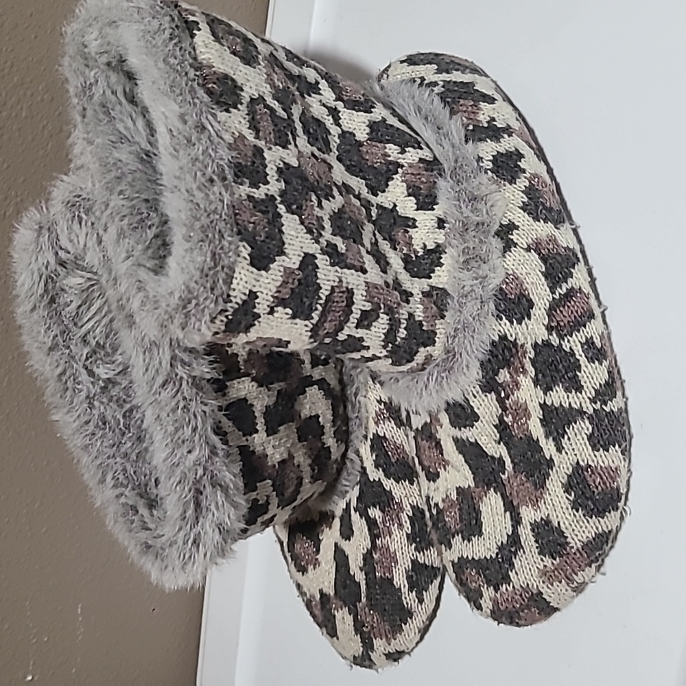Ann Taylor loft leopard slipper booties 8 never worn